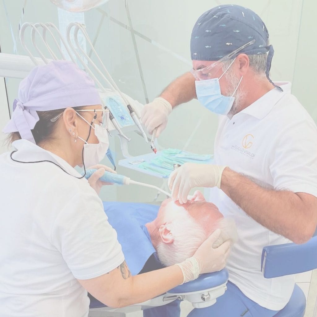 Impianto dentale a Novi Ligure - Gullo Vivaldi - studio dentistico a Serravalle Scrivia