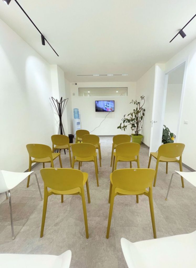 Studio Dentistico Dr. Gullo Vivaldi - dentista a Novi Ligure