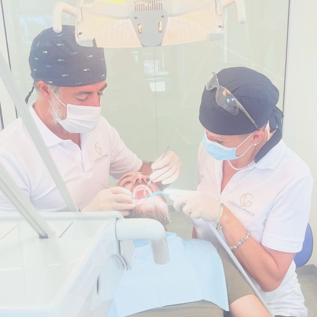 FOTO CI PRENDIAMO CURA DI TE - Dentista a Novi Ligure