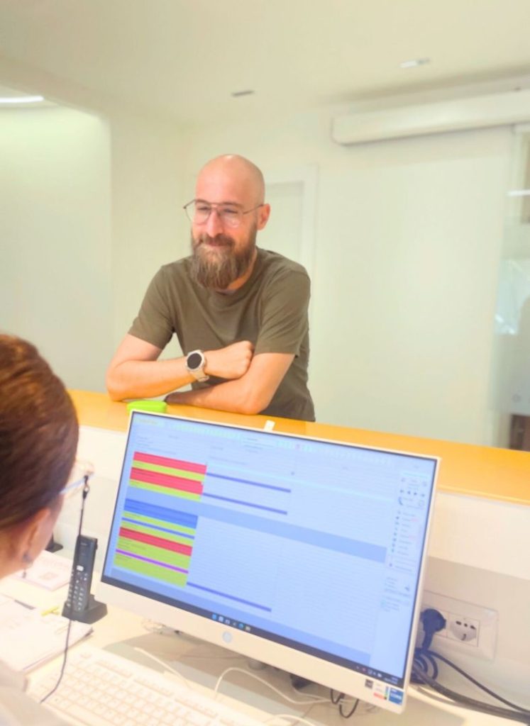 Studio Dentistico Dr. Gullo Vivaldi - dentista a Novi Ligure